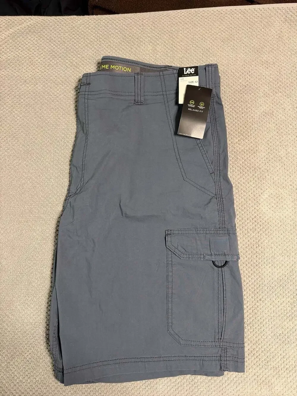 Lee Men's Extreme Motion Crossroad Cargo Shorts - Slate Size 42